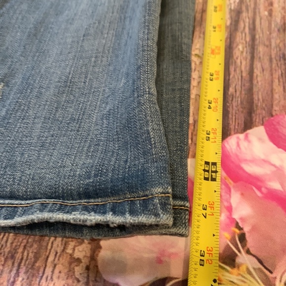 🎉HP🎉 [Blank NYC] Distressed Straight Leg Jeans • Sz 28 - Picture 10 of 11